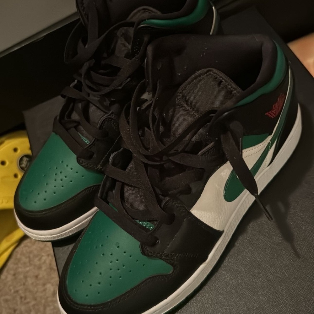 Retro 1s